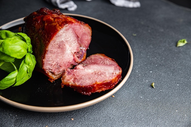 carne de porco assada na farinha de osso comida lanche na mesa cópia espaço comida fundo rústico vista superior