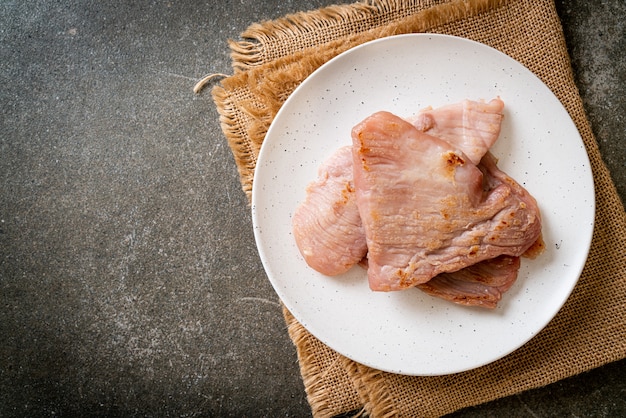 Carne de porco seca ao sol frita no prato