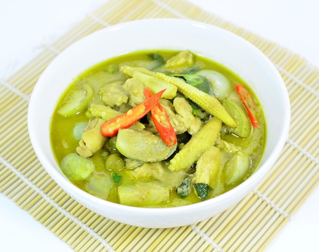 Carne de porco verde Curry cozinha tailandesa