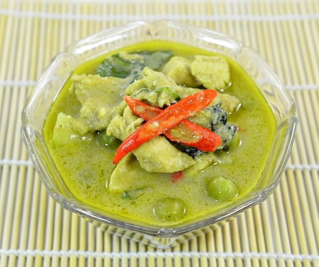 Carne de porco verde Curry cozinha tailandesa