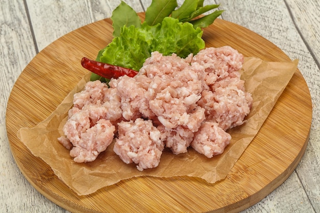 Carne picada de cerdo casera para cocinar