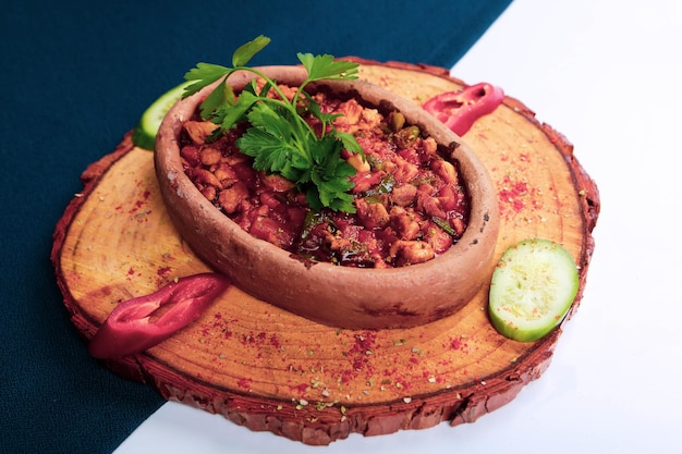 Carne refogada na panela tradicional Sac kavurma Comida turca
