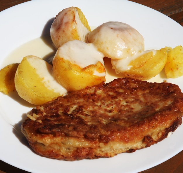 Carne de ternera con patatas