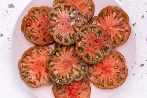 Carpaccio de tomate fresco com azeite