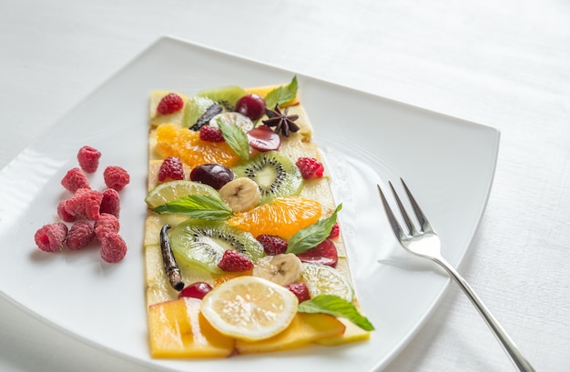 Carpaccio de frutas y bayas