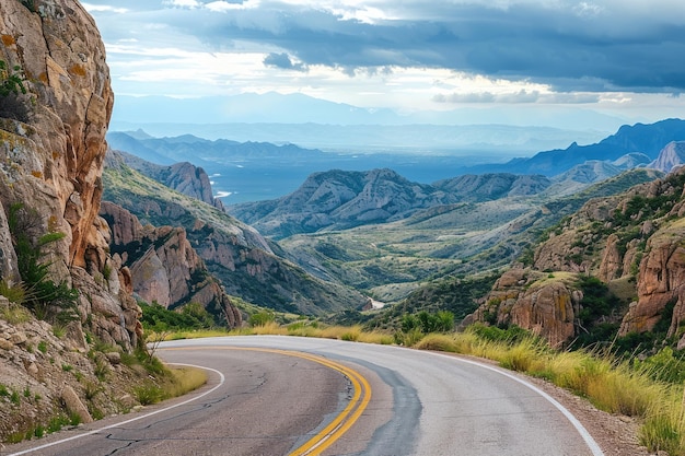 Una carretera de montaña escénica en Texas