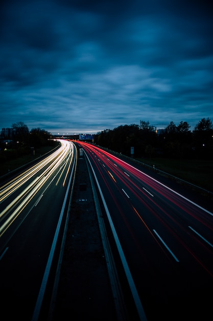 Carretera en la noche