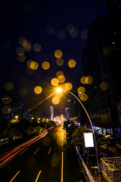 Carretera por la noche