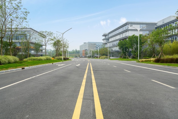 Carretera del Parque Tecnológico y Edificio de Oficinas