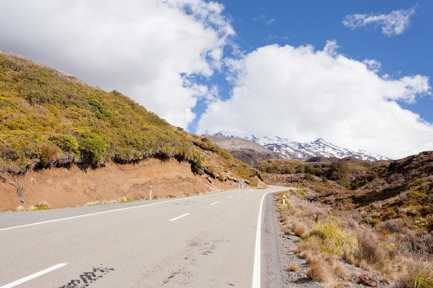 Carretera que conduce al volcán Ruapehu NZ Tongariro NP