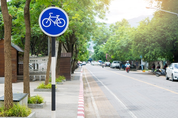 Foto carril bici en la ciudad