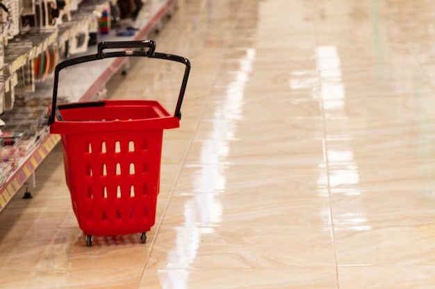 Carrito de compras en el supermercado.