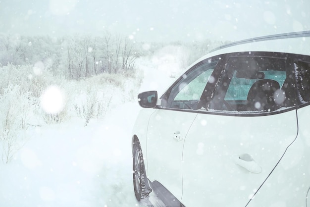 carro em uma paisagem de neve natureza branco inverno neve