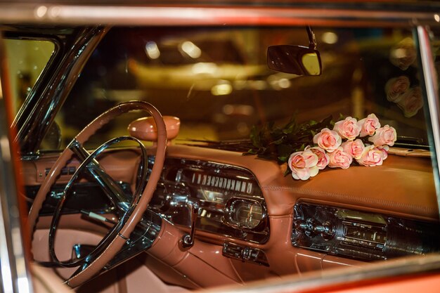 Carro retro rosa interior close-up