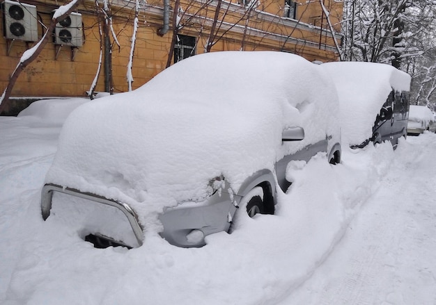 carros sob a neve