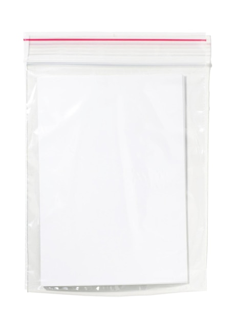 Cartão em branco em saco de nylon Isolado em branco