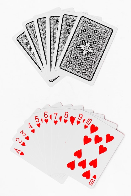 Cartas de jogar baralho completo e modelo de fundo branco traseiro