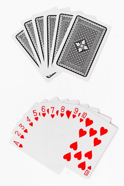 Cartas de jogar baralho completo fundo branco mockup, Foto Premium