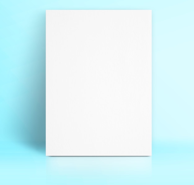 Cartaz de papel branco preto inclina-se no quarto de estúdio de cor azul pastel