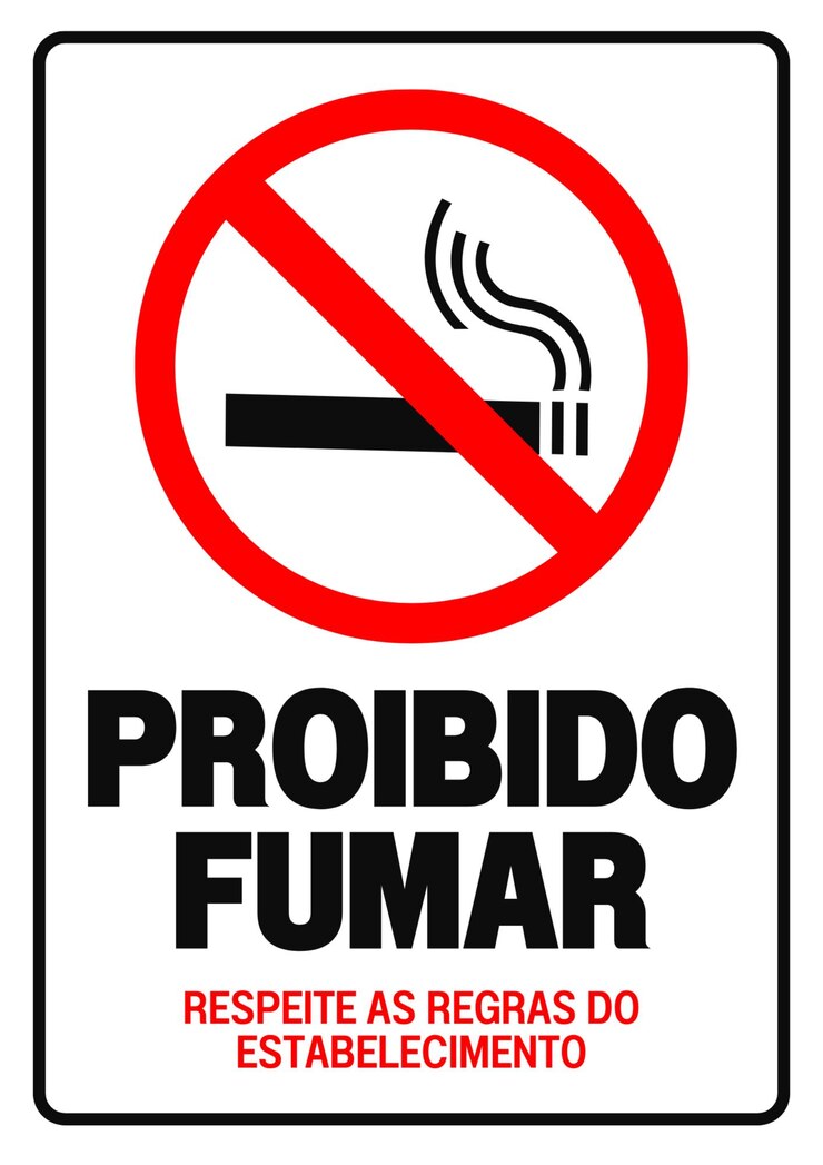 Foto un cartel que dice que no se puede fumar