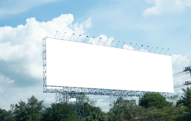 Cartelera en blanco.