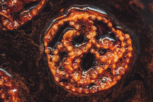 Cartellate, una deliciosa pastelería tradicional de Puglia, llena de jarabe de higo