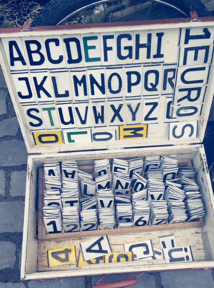 Foto cartões para venda na bancada do mercado
