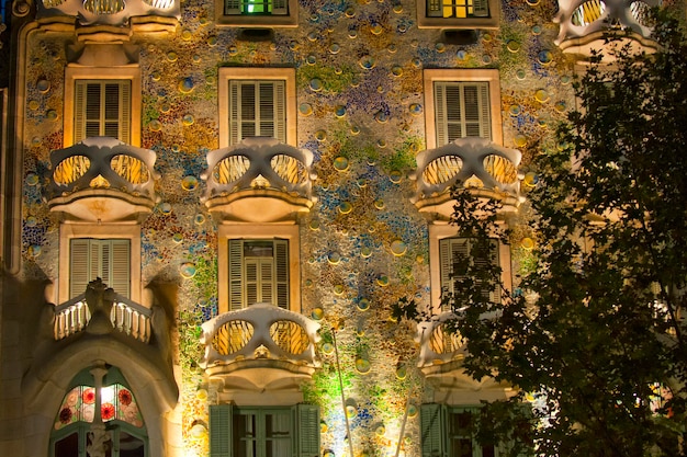 Casa Batlló Barcelona vista exterior de noche