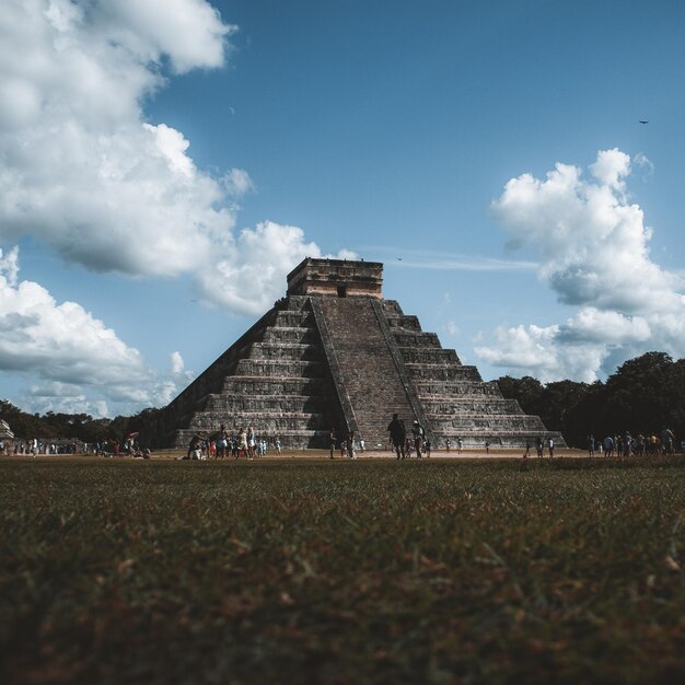 Foto casa en el campo contra el cielo