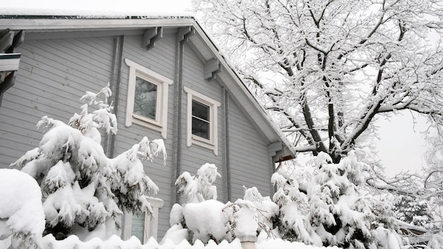 Foto casa de campo nevada