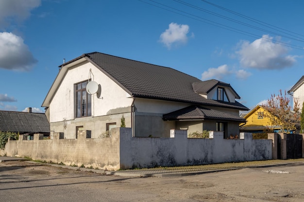 Casa de campo de concreto ou tijolo de dois andares