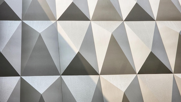 Foto casa con paredes de forma triangular
