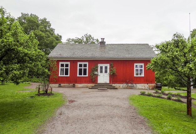 casa roja en Suecia