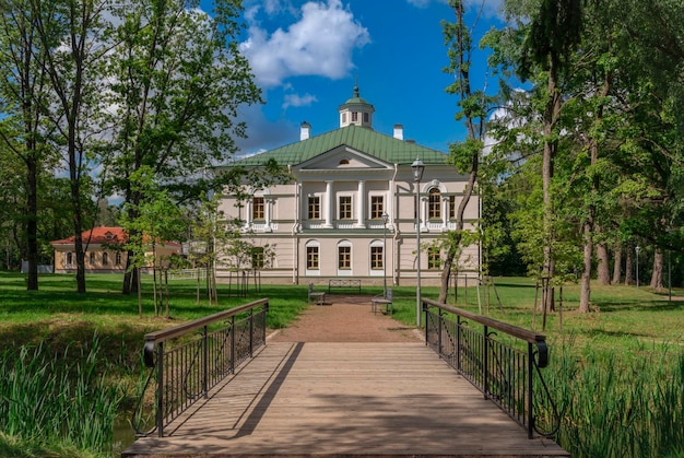 La casa solariega en Novgorod Museo de Arquitectura Popular en Madera Vitoslavlitsa Veliky Novgorod Rusia