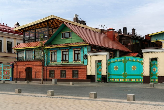 Casa tártara na rua Shigabutdin Marjani em Starotatarskaya Sloboda Kazan Tatarstan Rússia