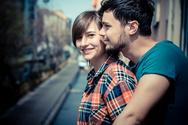 Foto casal abraçando