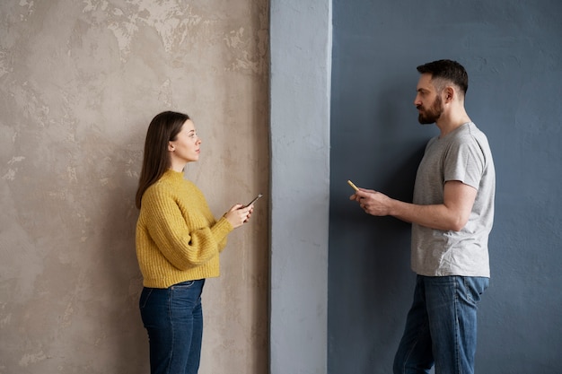 Foto casal com problemas de comunicação