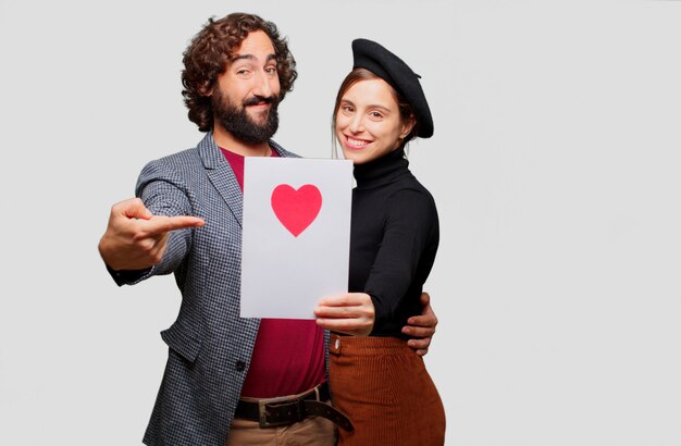 Casal jovem comemorando o dia dos namorados. conceito de amor