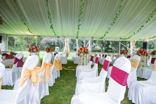 Casamentos quenianos detalhes indianos asiáticos texturas acessórios casamento cerimônia costumeira cidade de Nairóbi