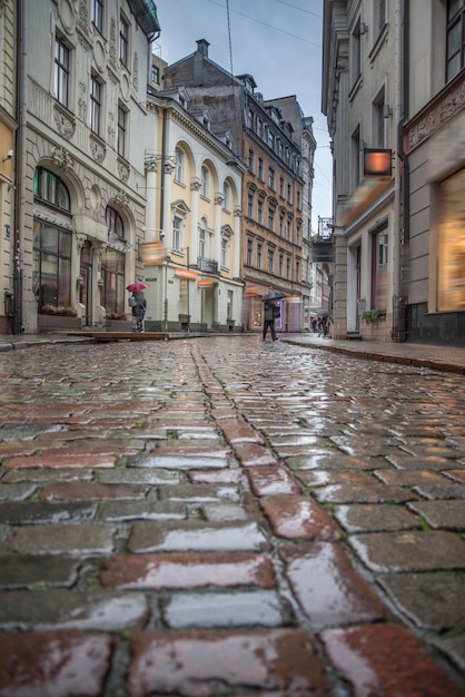 Foto casas antigas na rua riga, letônia