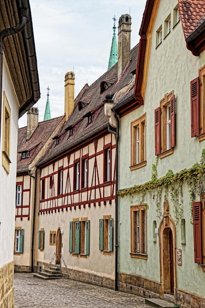 Casas antigas no centro da cidade de Bamberg, na Alta Francônia, Baviera, Alemanha. Também é chamado de Alte Hofhaltung.