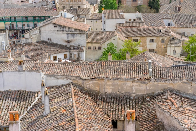 Foto casas antiguas diseño rústico castellano vistas panorámicas de la plaza de la ciudad cultura española viva