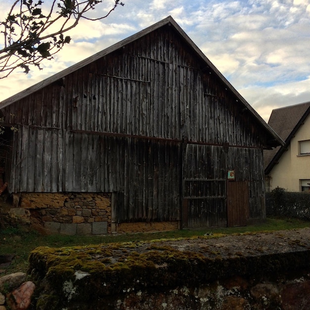 Foto casas contra o céu