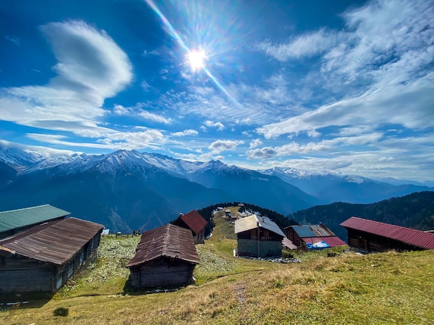 Casas de planalto nas montanhas Ayder Plateau em Rize Turquia