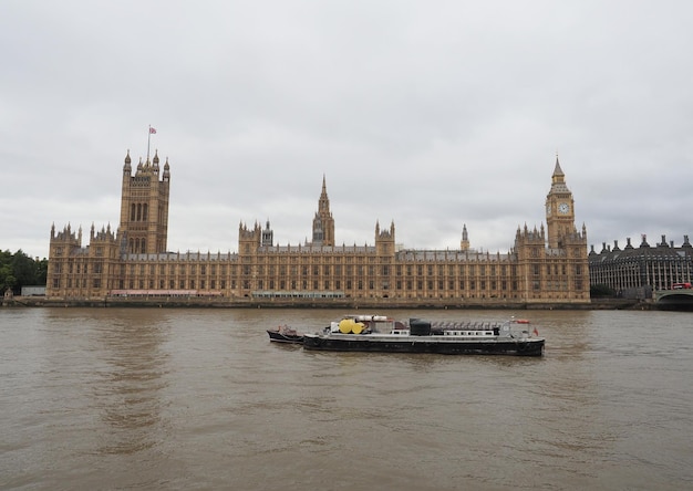 Casas do Parlamento em Londres
