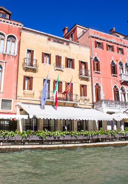 Casas en el Gran Canal de Venecia