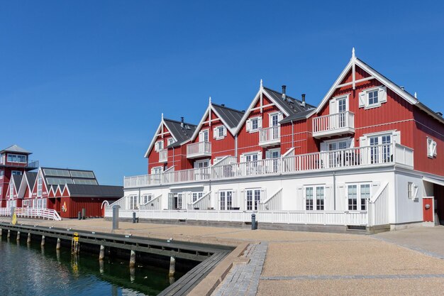 Foto casas perto do mar na ilha dinamarca de bagenkop langeland