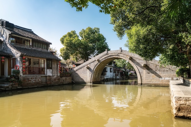 Casas y ríos en la antigua ciudad de Xitang