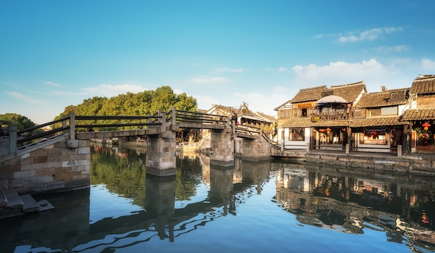 Casas y ríos en la antigua ciudad de Xitang