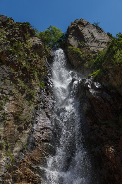 Cascada de la montaña